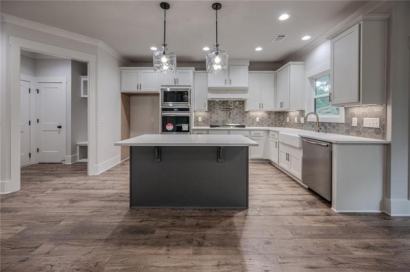 Image for property 605 Whiporwill Cove, Monroe, GA 30655