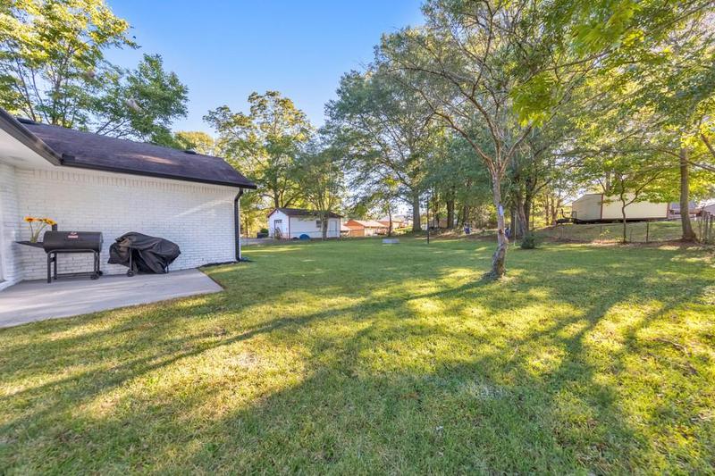 Image for property 83 Sunset Lane, Newnan, GA 30263