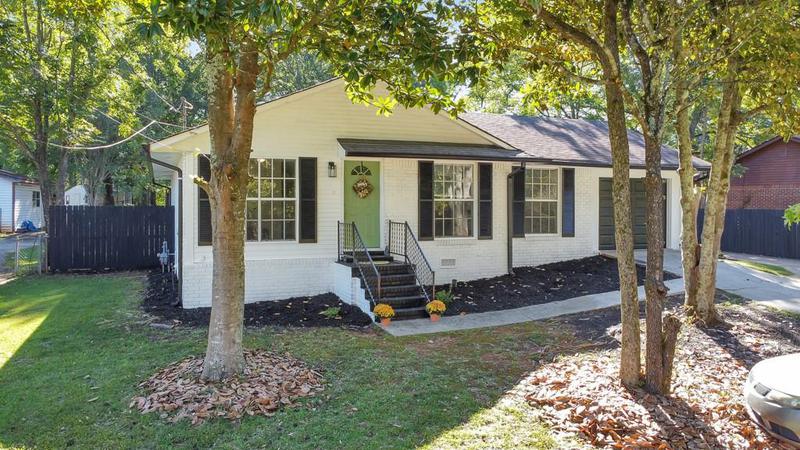 Image for property 83 Sunset Lane, Newnan, GA 30263