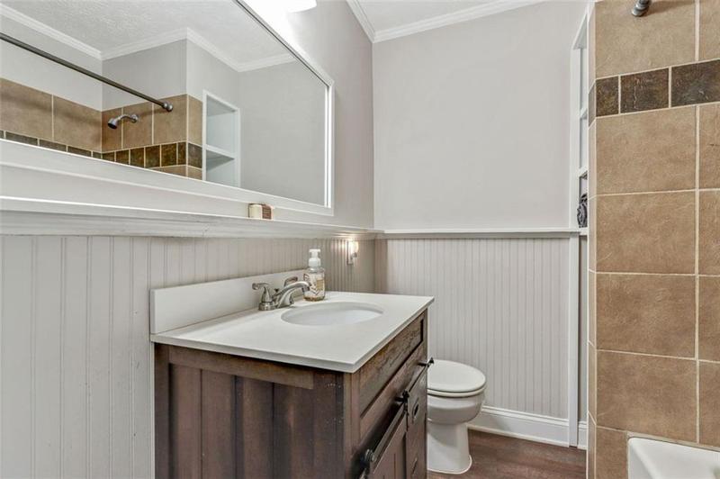 Image for property 604 CONTINENTAL Drive, Lawrenceville, GA 30044