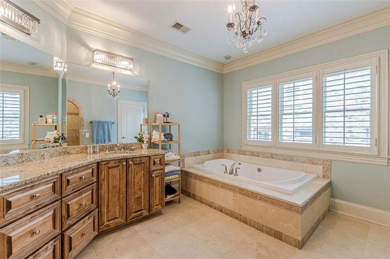 Image for property 1829 Buckhead Valley Lane, Atlanta, GA 30324