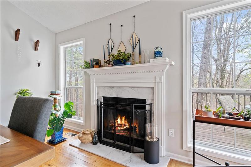 Image for property 5550 Chestnut Creek Lane, Flowery Branch, GA 30542