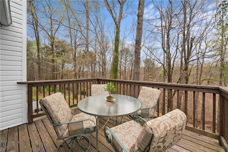 Image for property 5550 Chestnut Creek Lane, Flowery Branch, GA 30542
