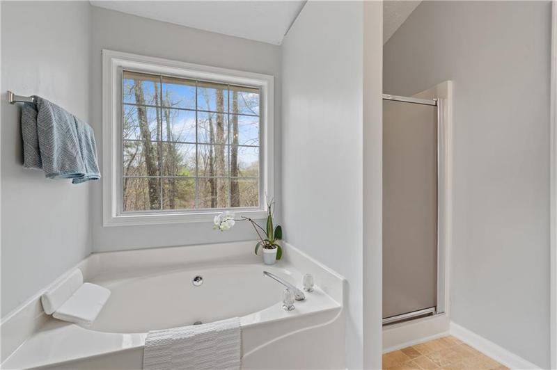 Image for property 5550 Chestnut Creek Lane, Flowery Branch, GA 30542