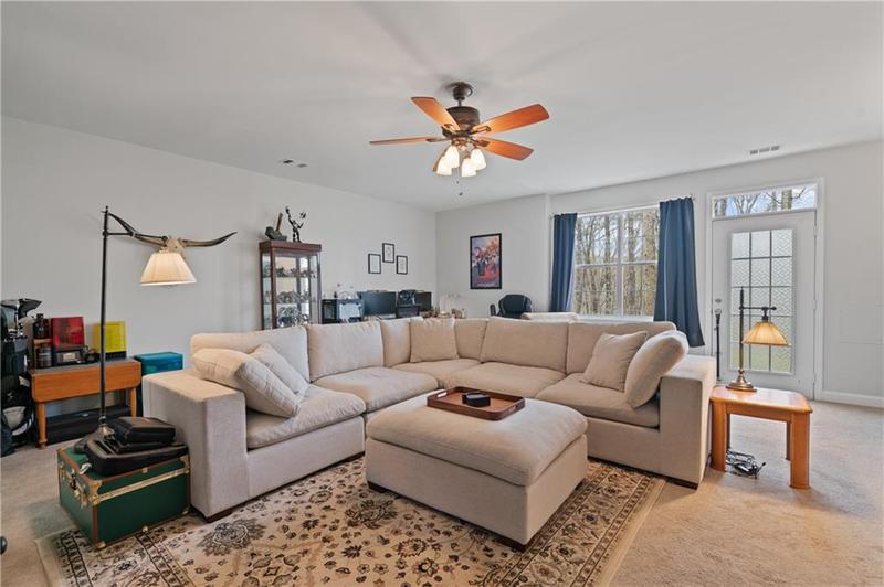 Image for property 5550 Chestnut Creek Lane, Flowery Branch, GA 30542