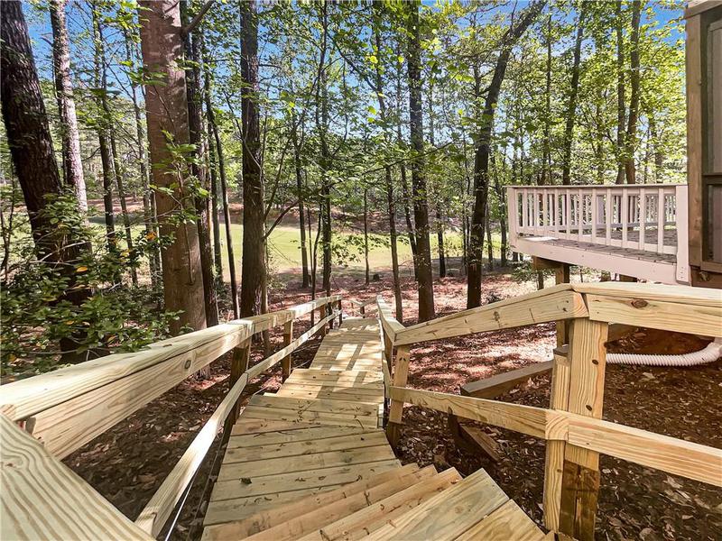 Image for property 819 Bermuda Run, Woodstock, GA 30189