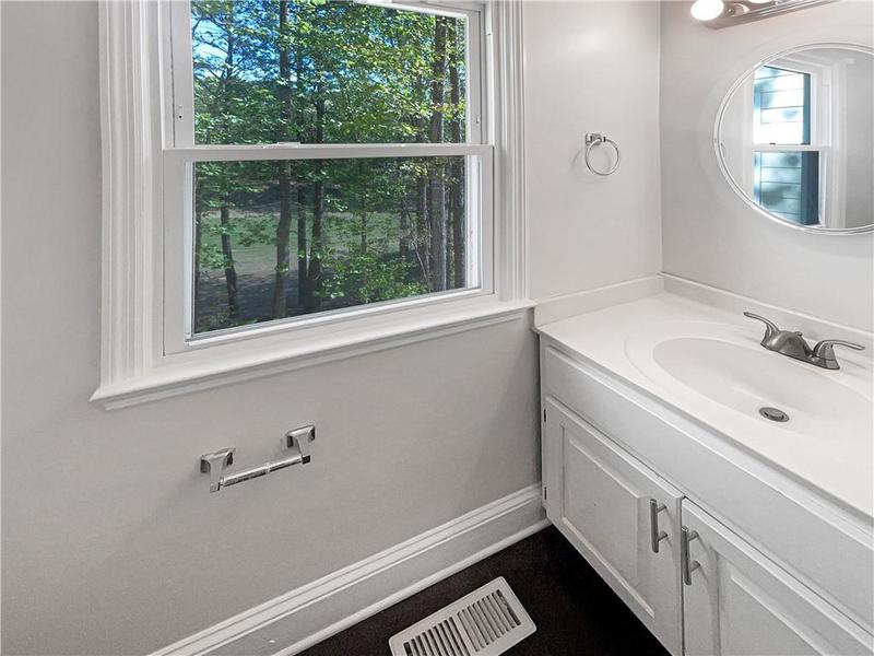 Image for property 819 Bermuda Run, Woodstock, GA 30189