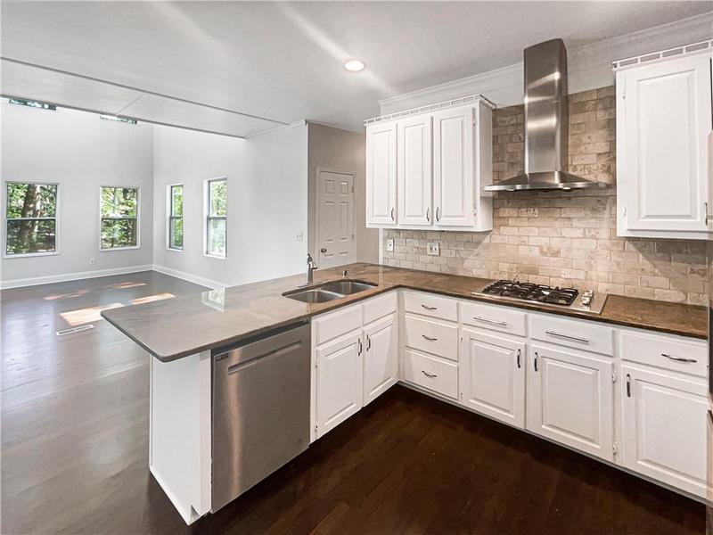 Image for property 819 Bermuda Run, Woodstock, GA 30189