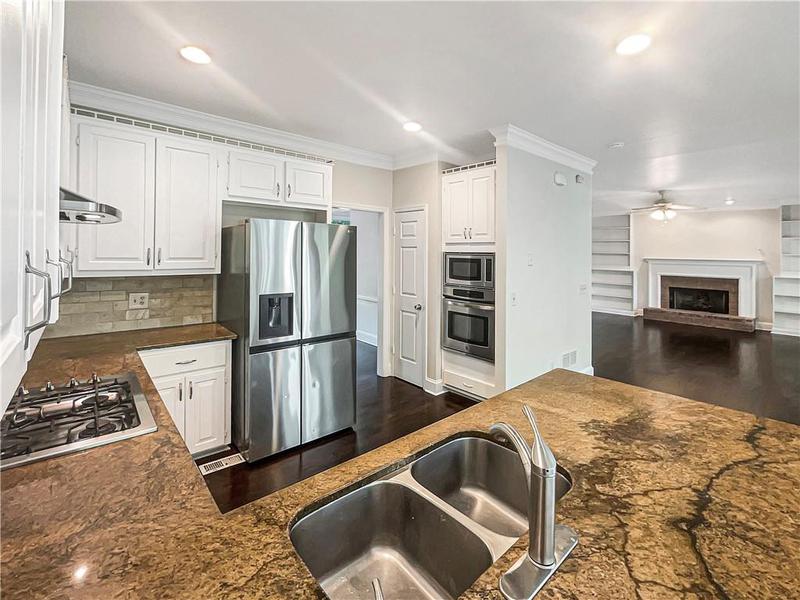Image for property 819 Bermuda Run, Woodstock, GA 30189