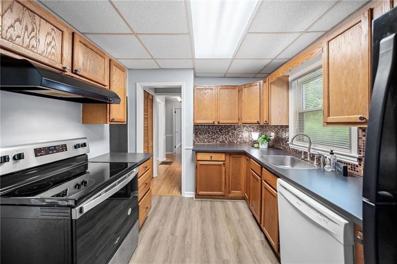 Image for property 244 PaulaDean Circle, Marietta, GA 30067