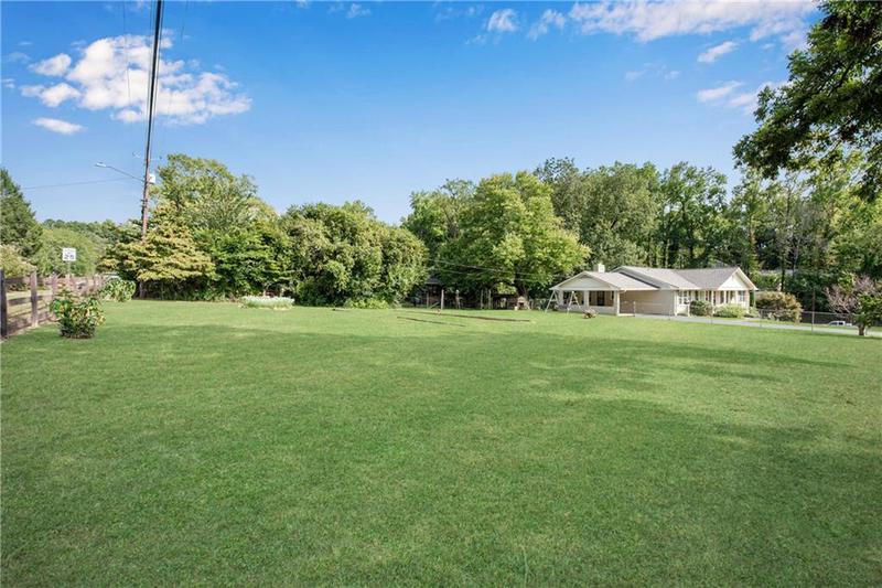 Image for property 3216 Guynelle Drive, Marietta, GA 30066