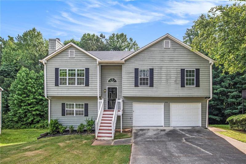 Image for property 7370 Hunters Ridge Drive, Douglasville, GA 30134