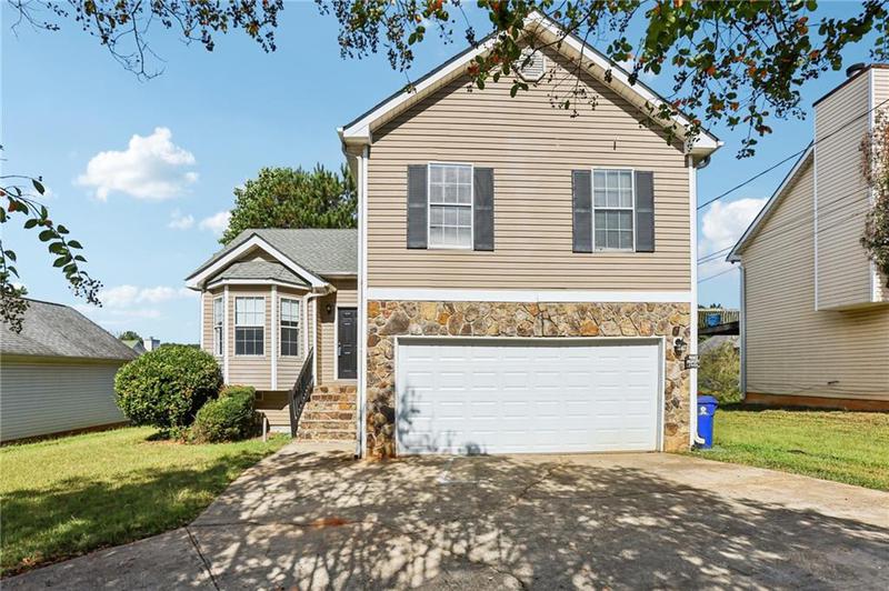 Image for property 4031 Robin Circle, Atlanta, GA 30349