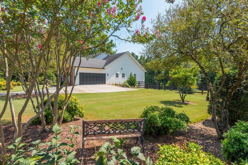 Image for property 12 Ivy Chase Way, Cartersville, GA 30121