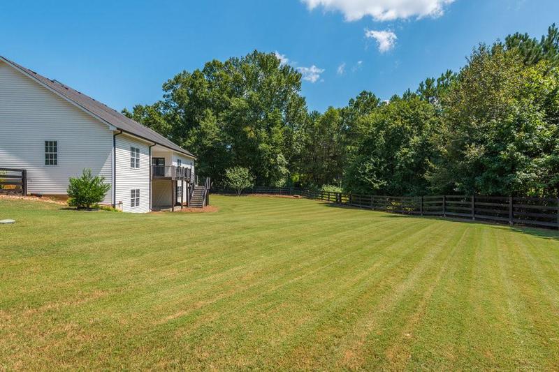 Image for property 12 Ivy Chase Way, Cartersville, GA 30121