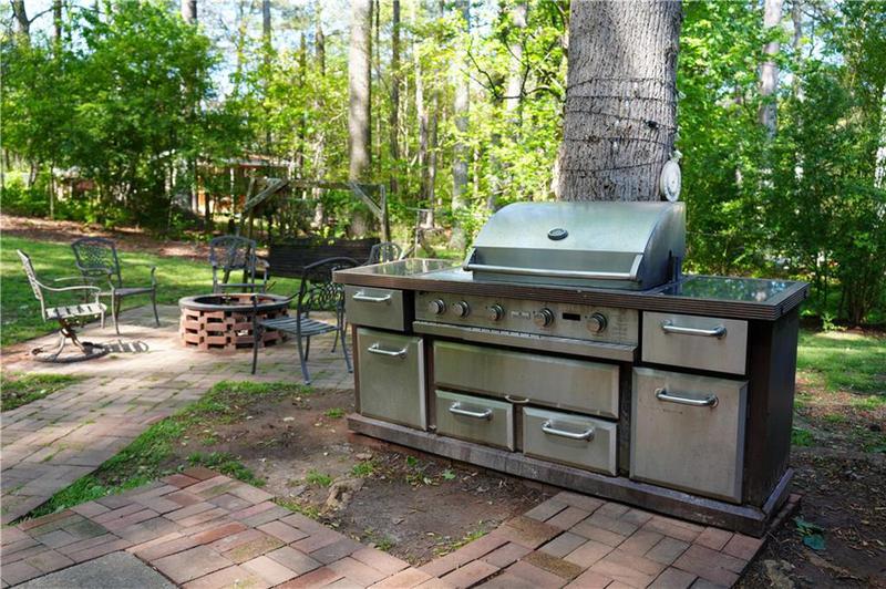 Image for property 4120 Highway 92, Acworth, GA 30102