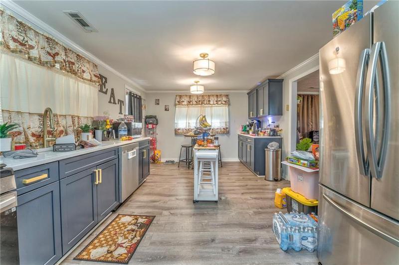 Image for property 424 Wayside Road, Rome, GA 30161