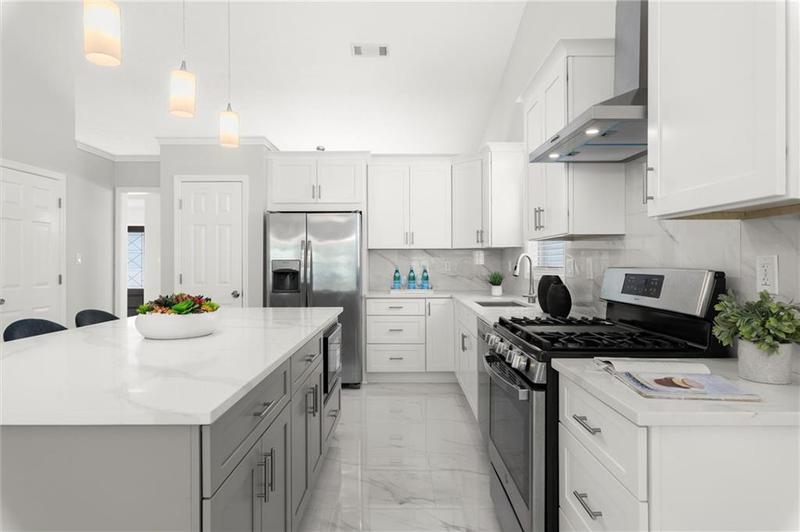 Image for property 285 Saddle Bridge Drive, Alpharetta, GA 30022