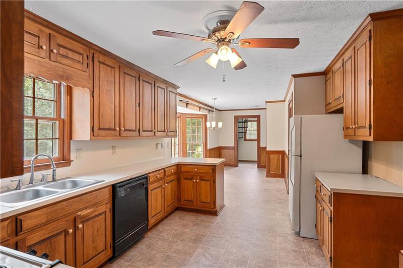 Image for property 4158 Azalea Court, Snellville, GA 30039