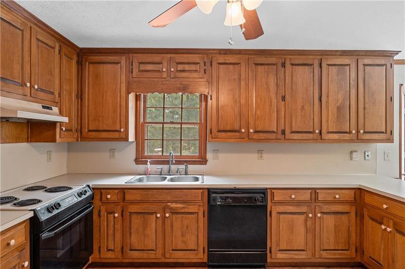 Image for property 4158 Azalea Court, Snellville, GA 30039