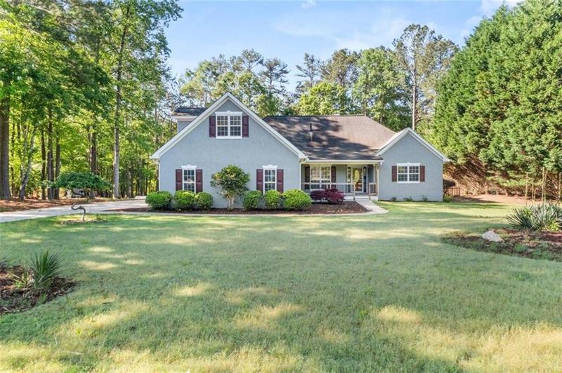 Image for property 54 Enclave Lane, Newnan, GA 30263