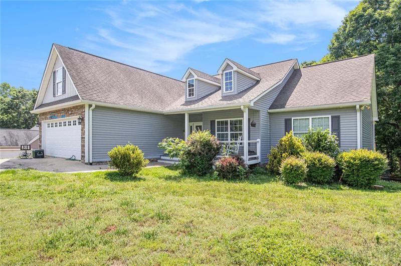 Image for property 208 Stonington Drive, Mount Airy, GA 30563