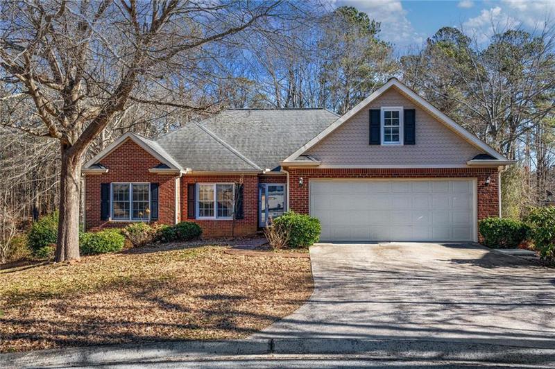 Image for property 116 Manor Way, Carrollton, GA 30117