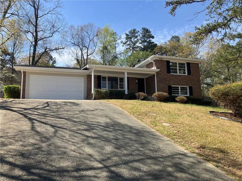 Image for property 490 Larchmont Drive, Atlanta, GA 30318