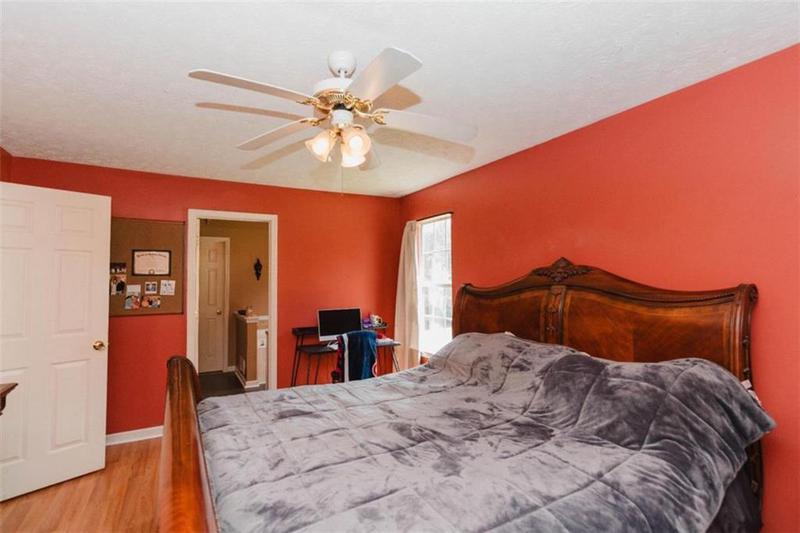 Image for property 287 Diamond Court, Carrollton, GA 30116