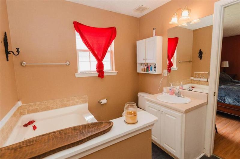 Image for property 287 Diamond Court, Carrollton, GA 30116