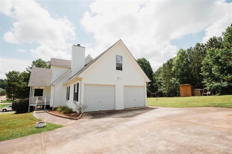 Image for property 287 Diamond Court, Carrollton, GA 30116