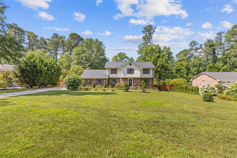 Image for property 425 HOUZE Way, Roswell, GA 30076