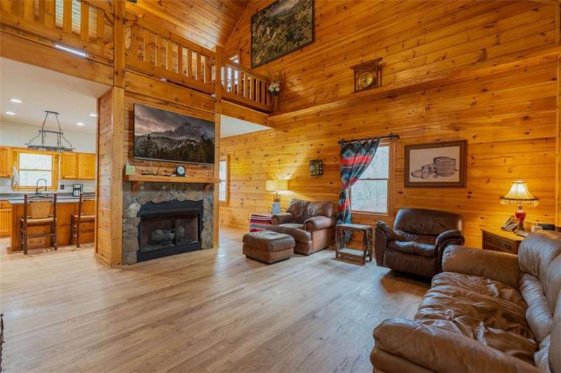 Image for property 2037 Newport Dr, Ellijay, GA 30540