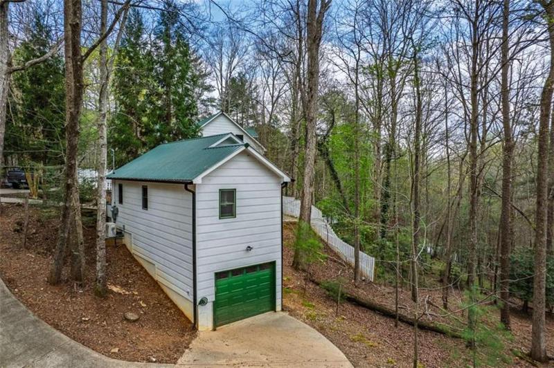 Image for property 2037 Newport Dr, Ellijay, GA 30540