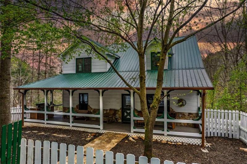 Image for property 2037 Newport Dr, Ellijay, GA 30540