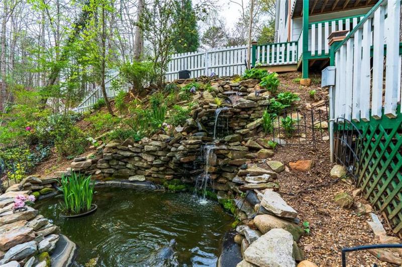 Image for property 2037 Newport Dr, Ellijay, GA 30540