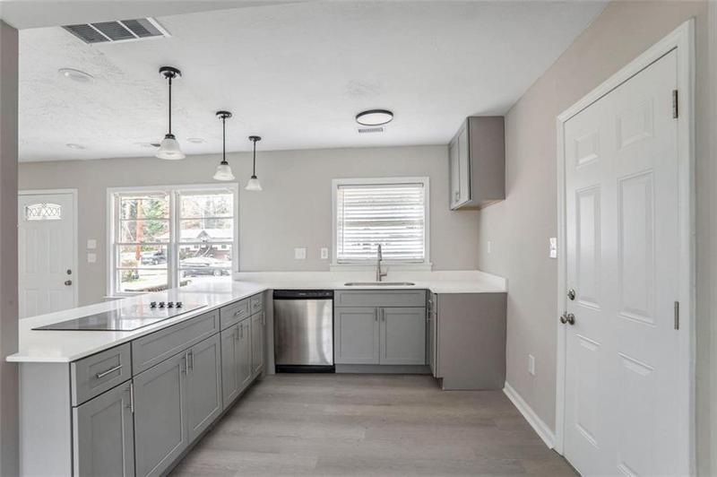 Image for property 2945 Catalina Drive, Decatur, GA 30032