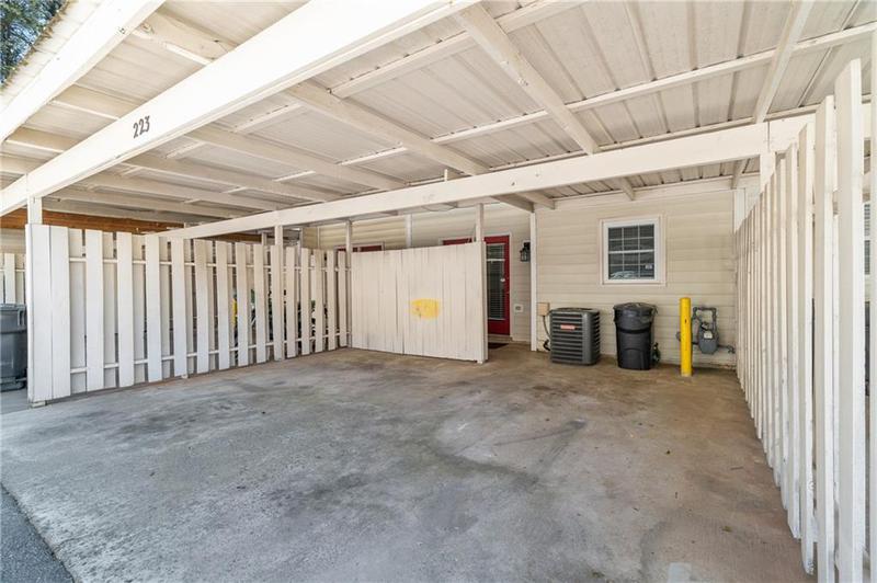 Image for property 223 Chads Ford Way, Roswell, GA 30076