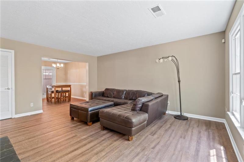 Image for property 223 Chads Ford Way, Roswell, GA 30076