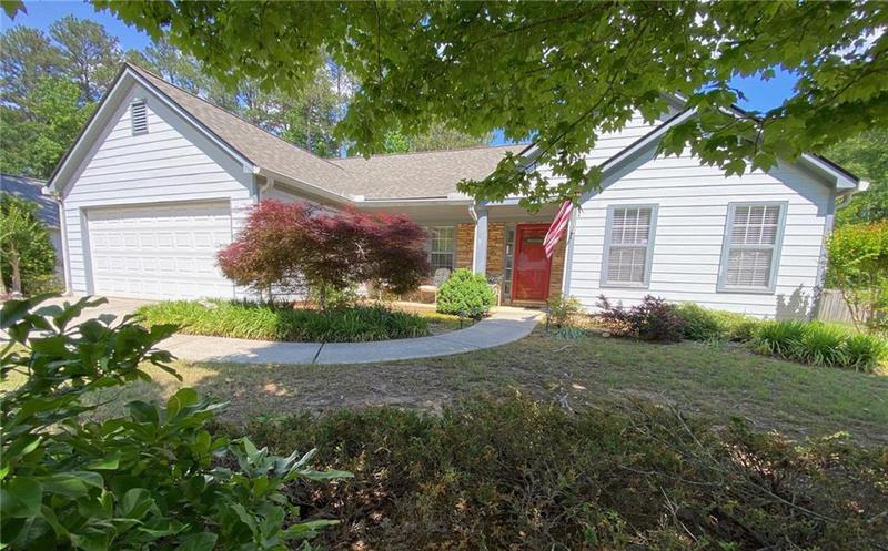 Image for property 5298 Autumn Run Drive, Powder Springs, GA 30127