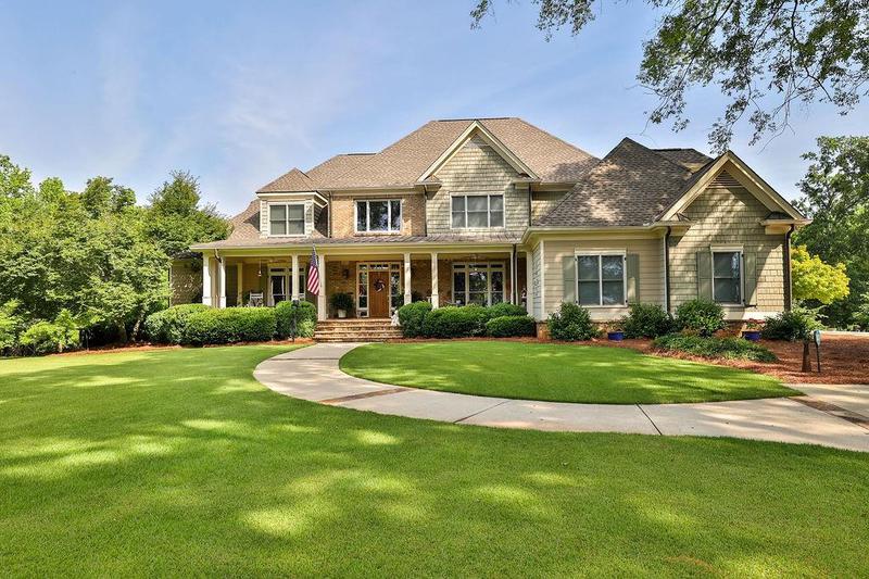 Image for property 594 Peachtree Road, Hoschton, GA 30548