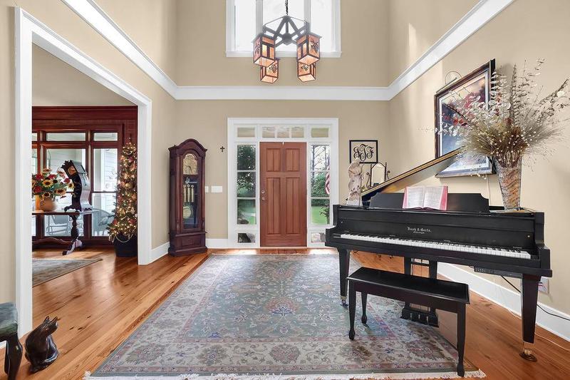 Image for property 594 Peachtree Road, Hoschton, GA 30548
