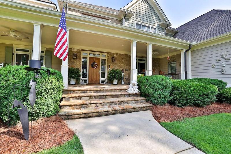 Image for property 594 Peachtree Road, Hoschton, GA 30548
