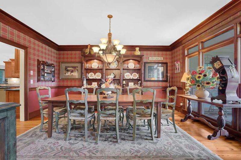 Image for property 594 Peachtree Road, Hoschton, GA 30548