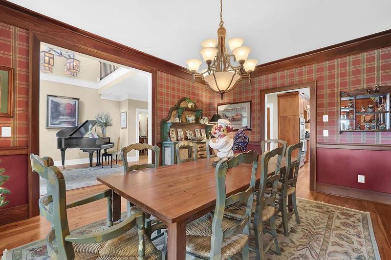 Image for property 594 Peachtree Road, Hoschton, GA 30548