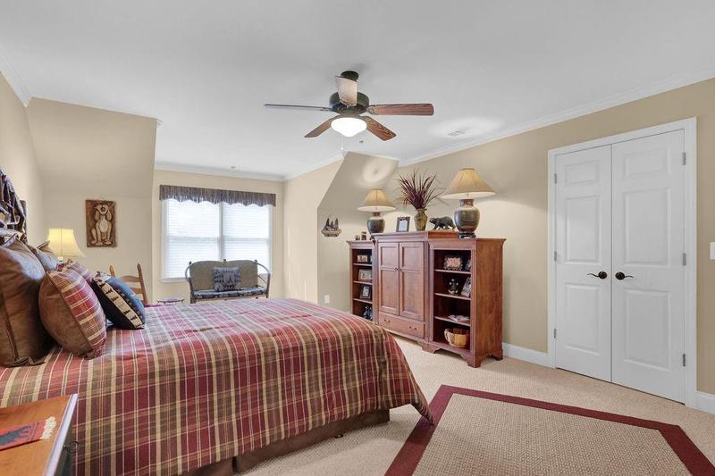 Image for property 594 Peachtree Road, Hoschton, GA 30548