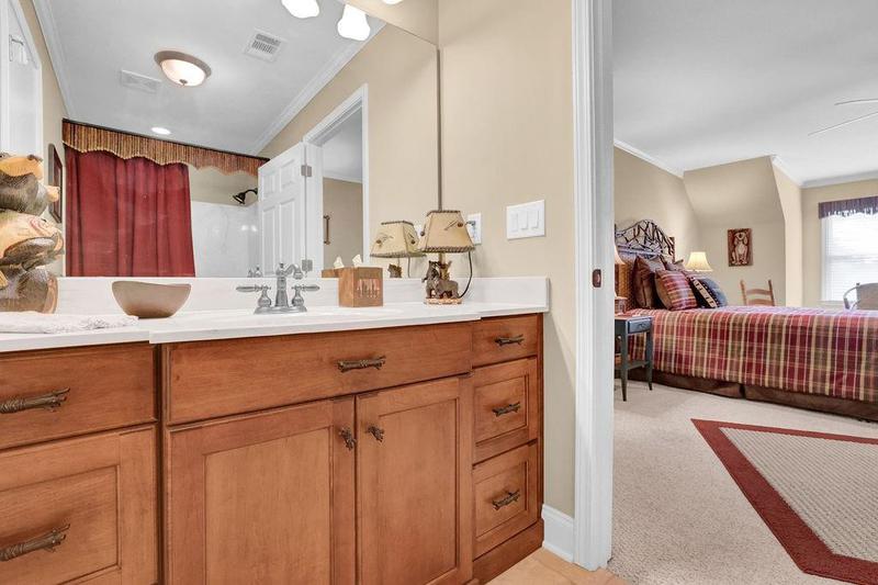 Image for property 594 Peachtree Road, Hoschton, GA 30548