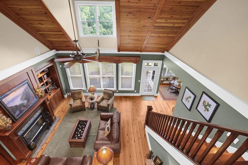 Image for property 594 Peachtree Road, Hoschton, GA 30548
