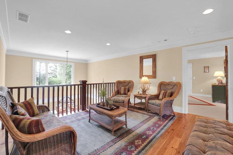 Image for property 594 Peachtree Road, Hoschton, GA 30548