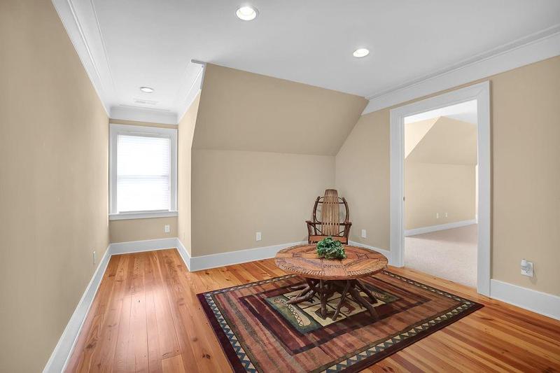 Image for property 594 Peachtree Road, Hoschton, GA 30548